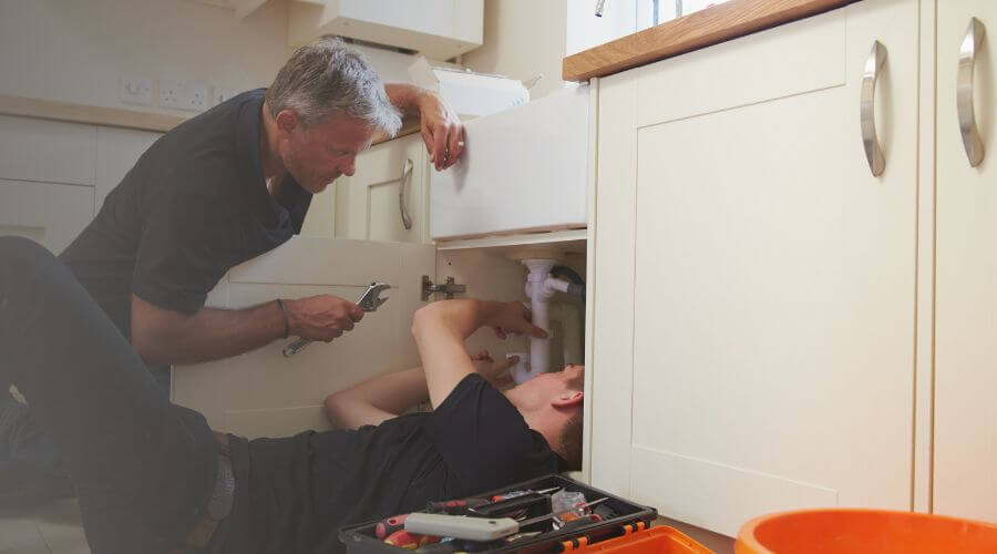 Professional burst pipe repair services in Mashantucket, CT